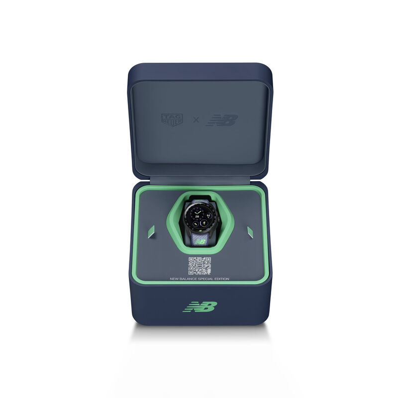 TAG Heuer Connected Calibre E5 x New Balance Edition, 40mm image number 4