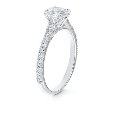 De Beers Forevermark Icon™ Oval Diamond Engagement Ring 18K