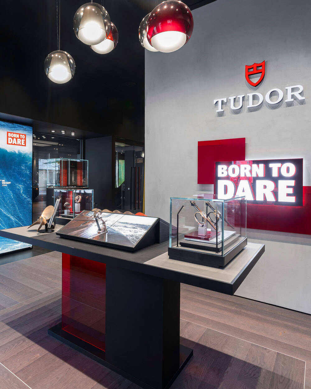TUDOR Boutique Kalakaua