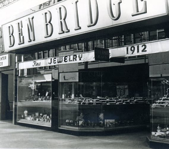 Downtown Seattle storefront circa 1950