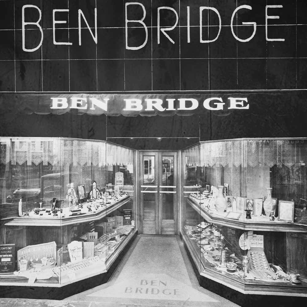 Ben Bridge storefront circa 1927