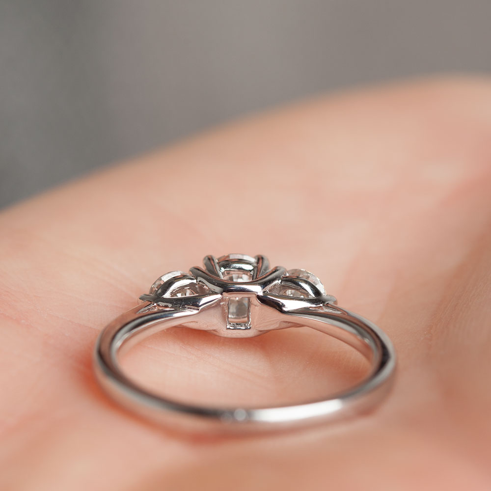 Ikuma Canadian 3-Stone Diamond Engagement Ring 14K