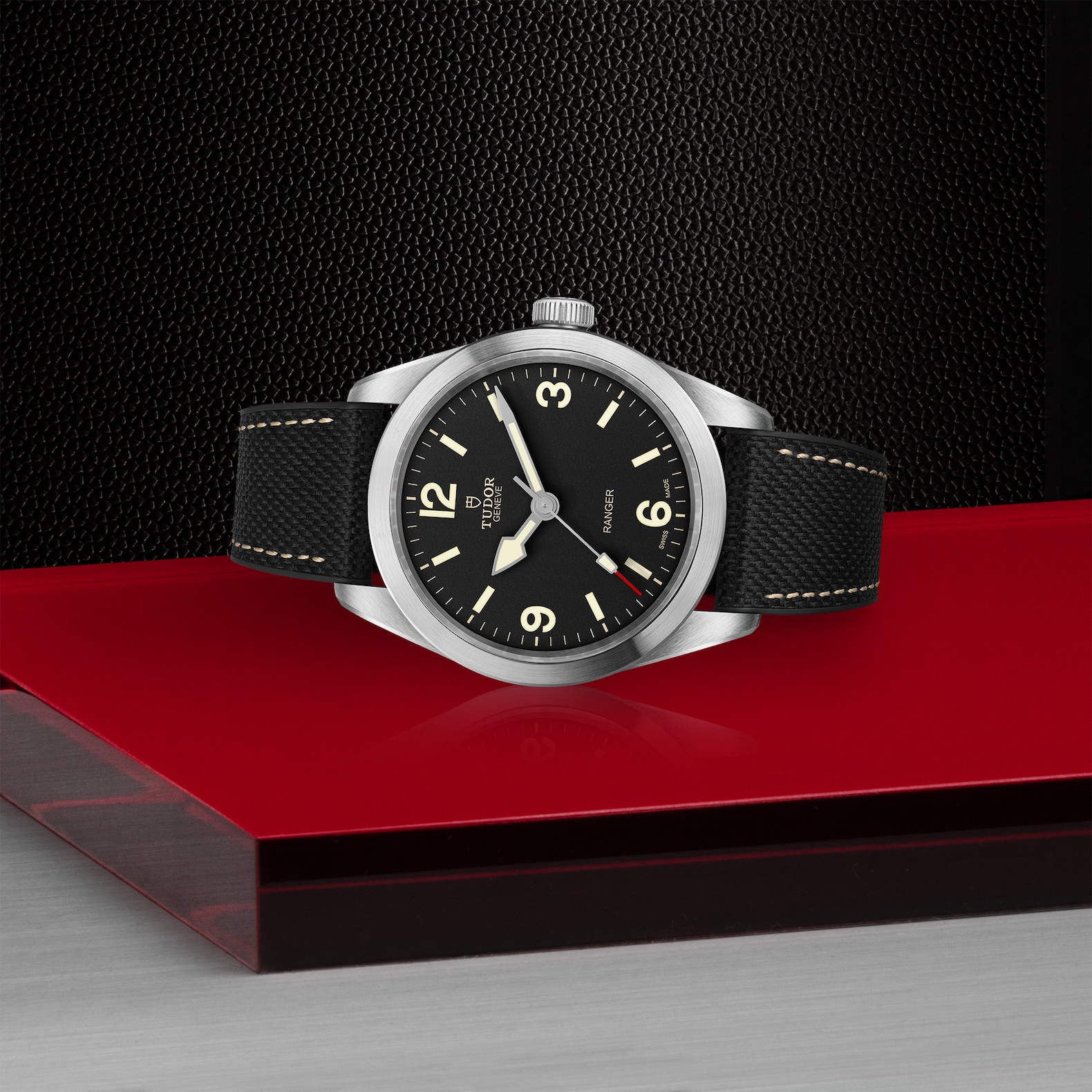 TUDOR Ranger Watch Black Dial Black Rubber Strap, 39mm