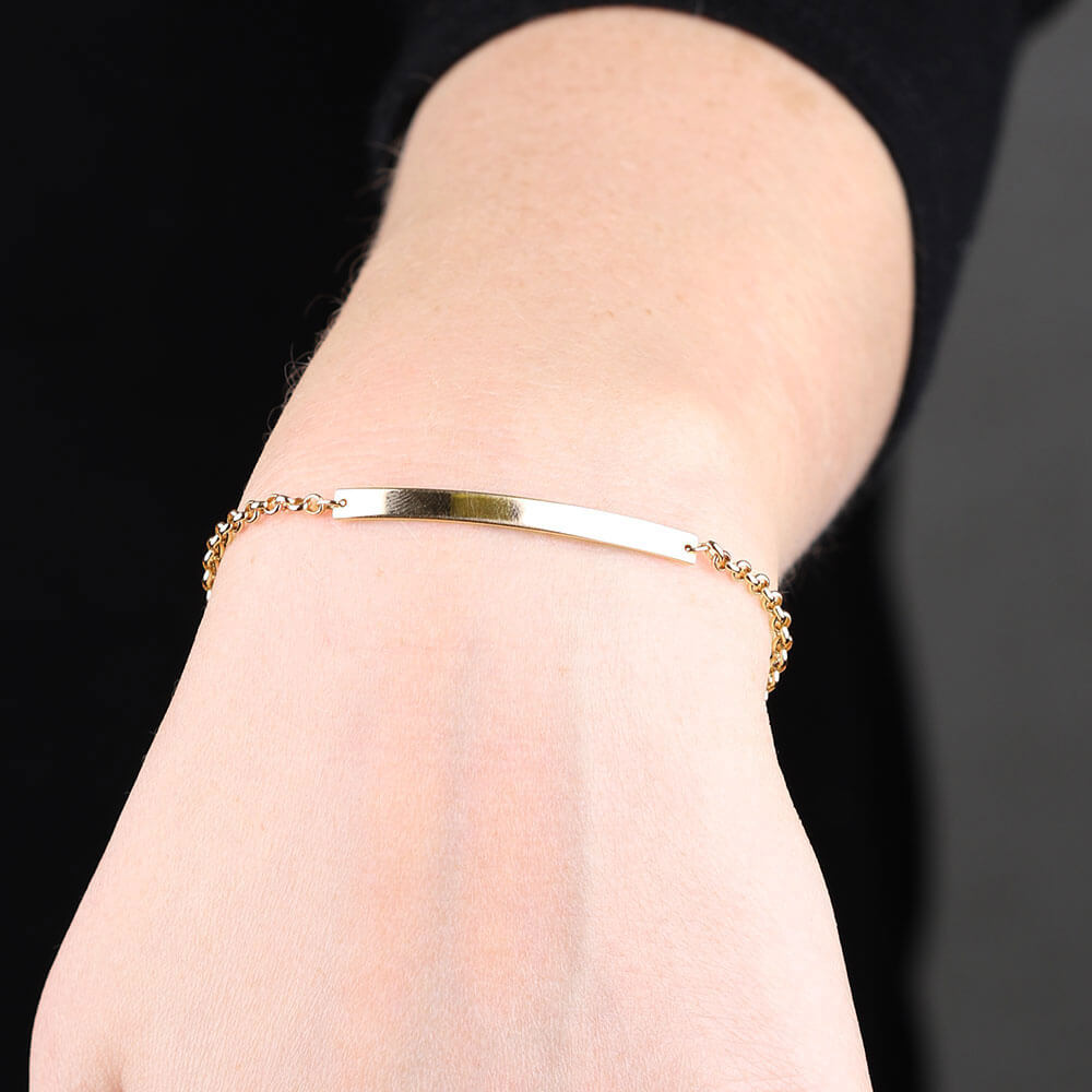Engravable Bar Bracelet 14K
