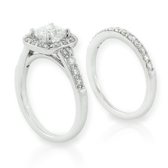 Diamond Halo Bridal Set 14K