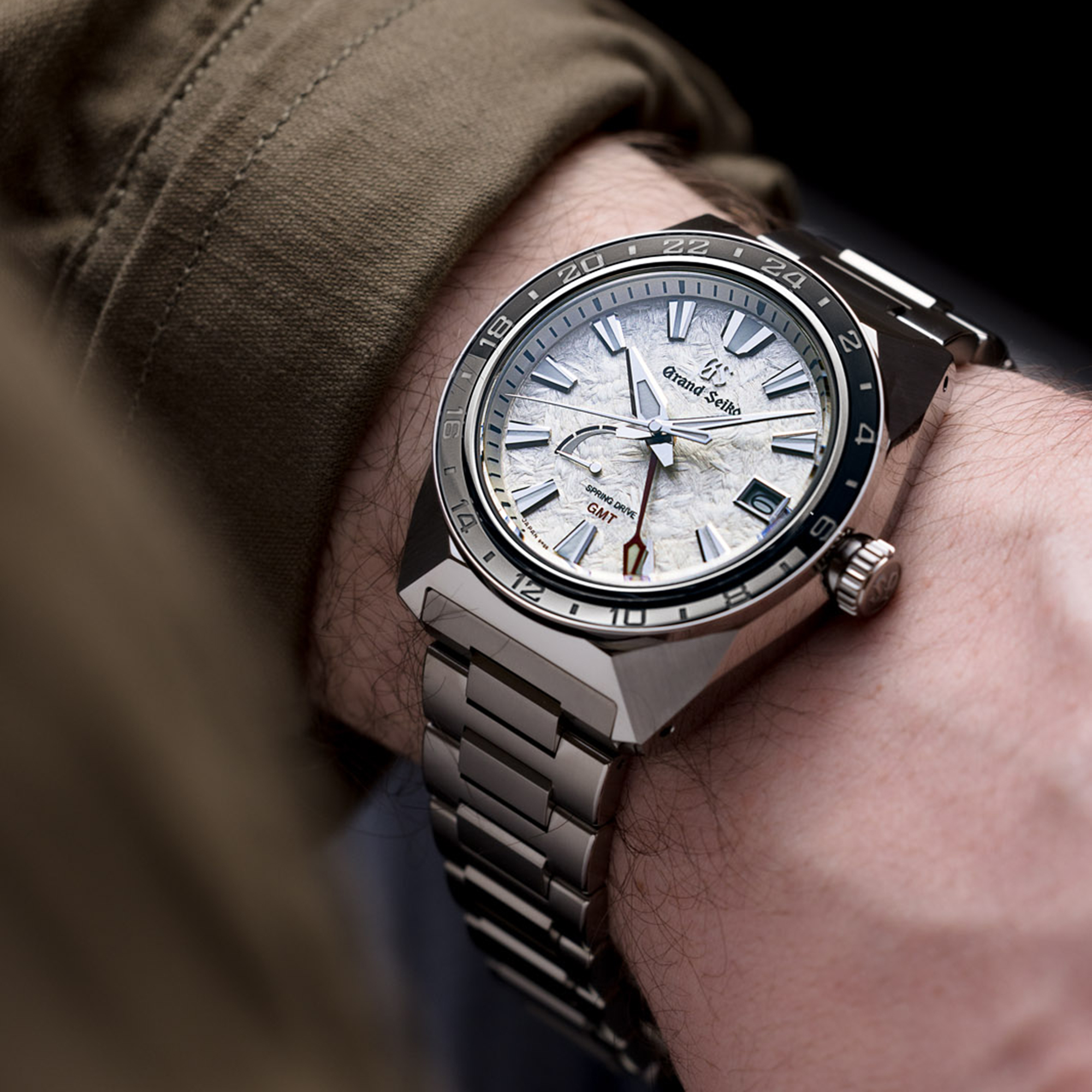 Grand Seiko Sport Collection Spring Drive GMT Tokyo Lion SBGE307