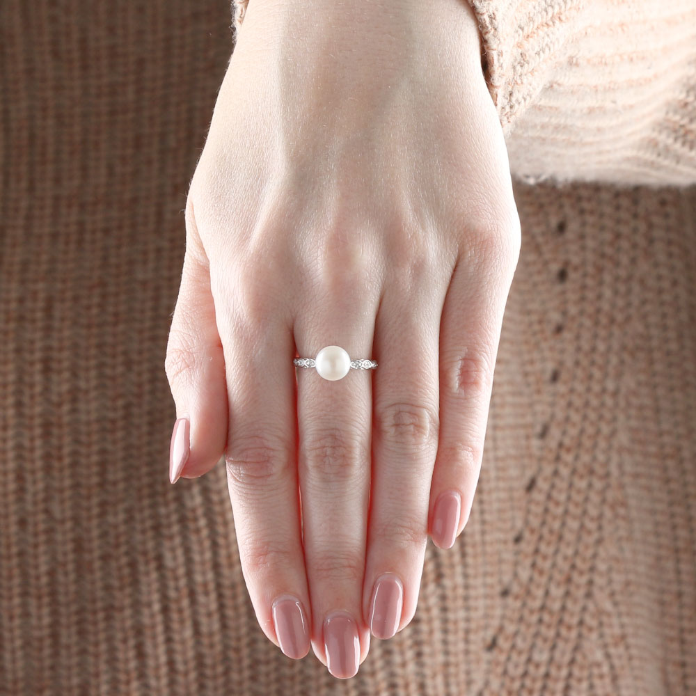 Cultured Freshwater Pearl & Diamond Ring 14K
