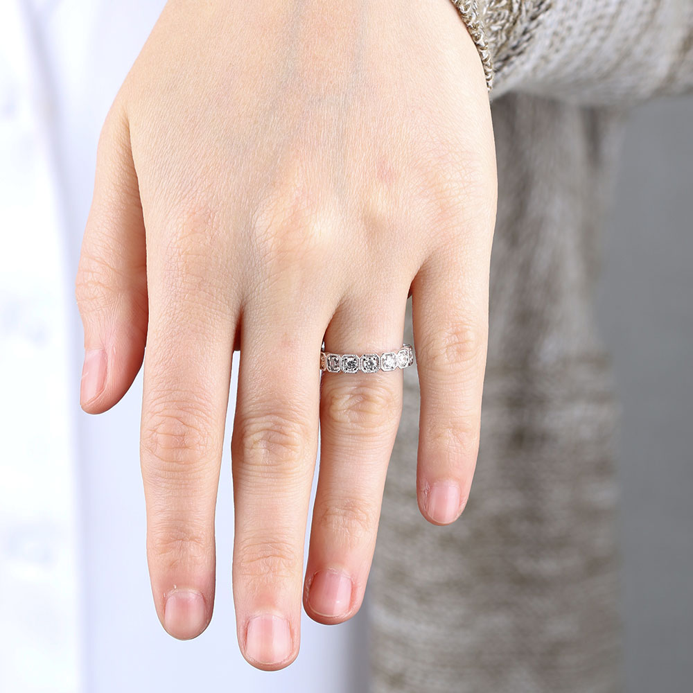 Milgrain Box Diamond Band 14K
