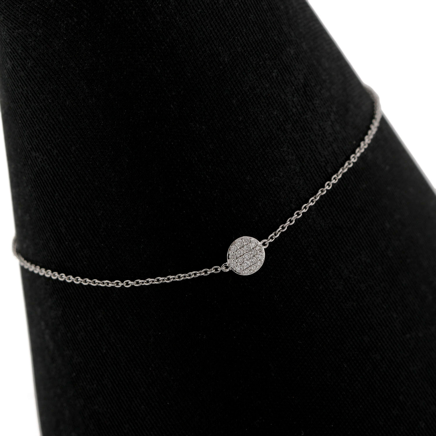 Pav&eacute; Diamond Circle Bracelet 14K