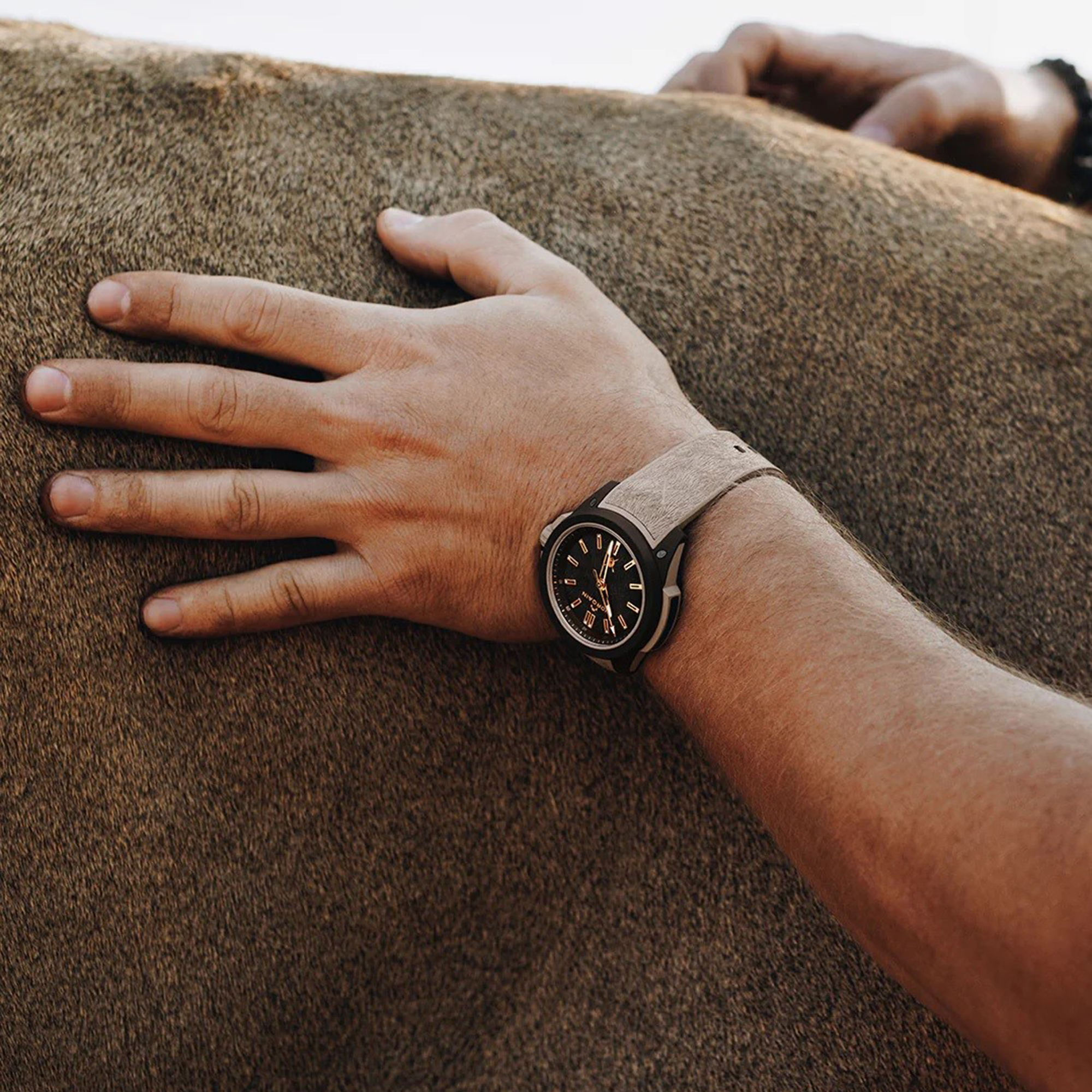 NORQAIN Wild One Hakuna Mipaka Brown Dial Sand Color Rubber Strap Pin Buckle Watch, 42mm