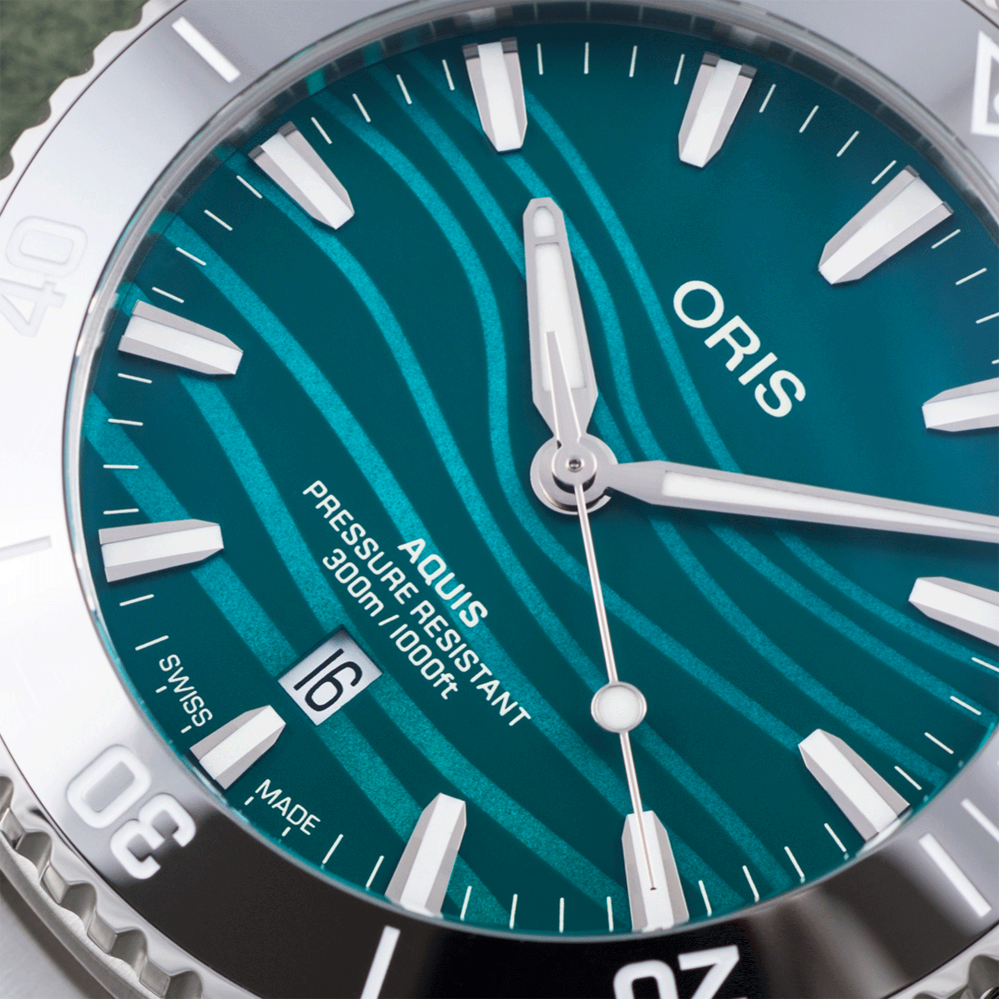 Oris Yangtze Jiangtun Limited Edition Blue-Green Dial watch, 43.5mm