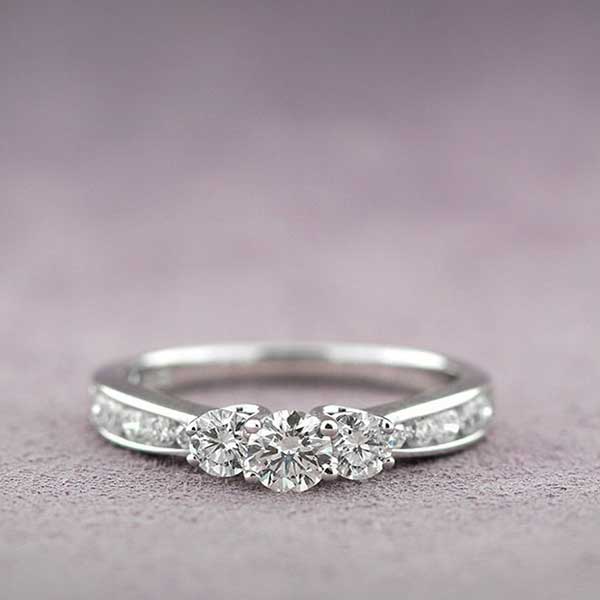 Ikuma Canadian Diamond 3-Stone Ring 14K