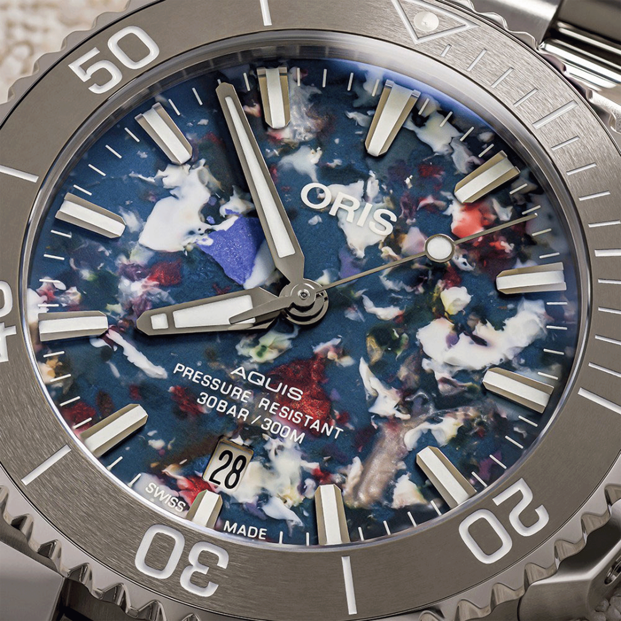 Oris Aquis Date Watch Multicolored Dial, 41.5mm