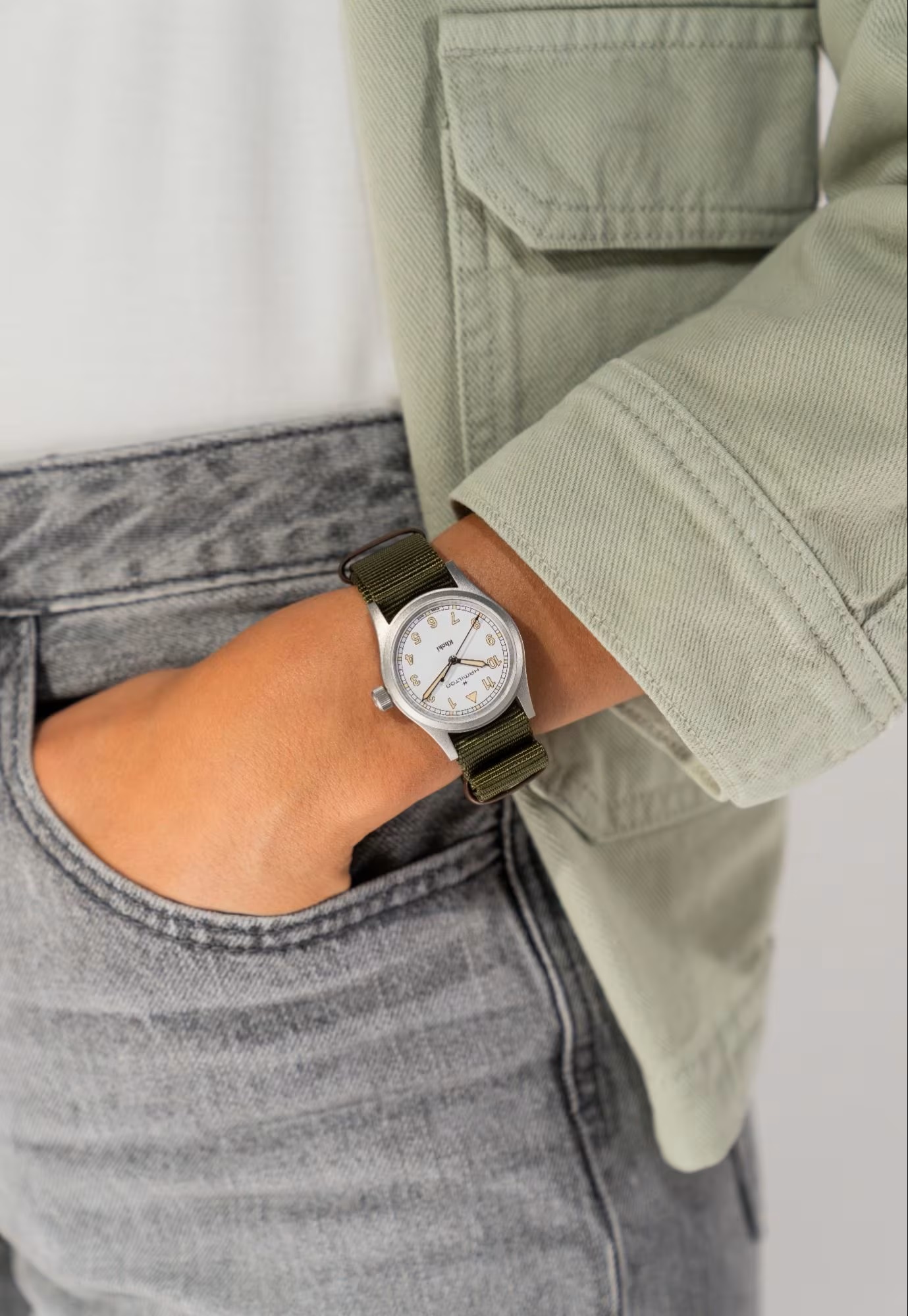 Hamilton Khaki Field Quartz Watch White Dial, 33mm