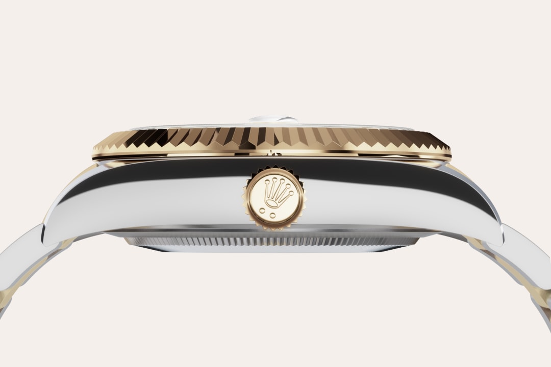 rolex sky-dweller in yellow rolesor - combination of oystersteel and yellow gold, m336933-0001 - yellow rolesor - ben bridge